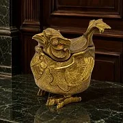 Подарочная бронзовая шкатулка «Курица» — фотография 1