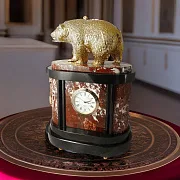 Подарочные каминные часы «Медведь» из креноида и долерита — фотография 1