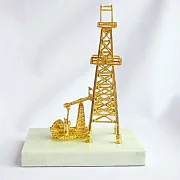Подарочный сувенир «Нефтяная вышка» — фотография 5