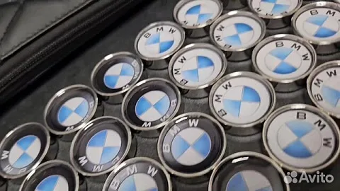 Комплект стальных фишек для нард «BMW» — необычный подарок