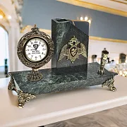 На память: Часы «Элина» с орлом Росгвардии и подставкой — фотография 1