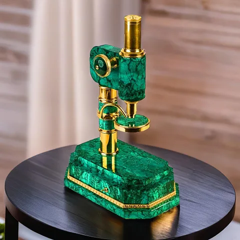 Подарочная бронзовая композиция «Микроскоп»